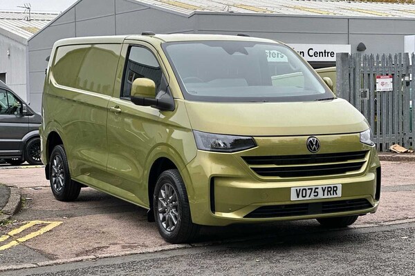 Used Volkswagen Transporter 2025 for sale - 76176052: Photo 1