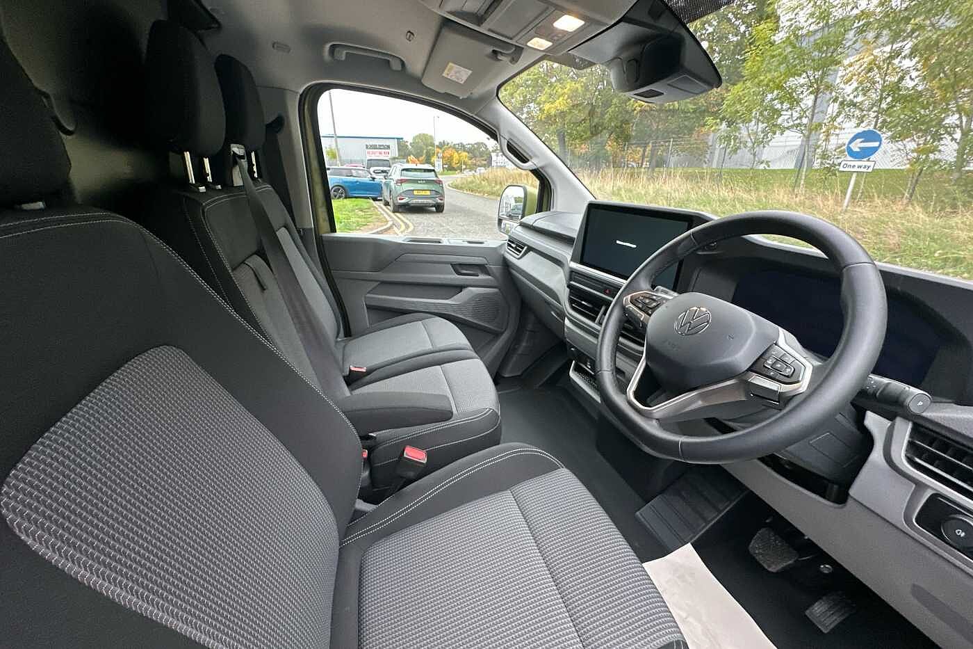 Used Volkswagen Transporter 2025 for sale - 76176052: Photo 6