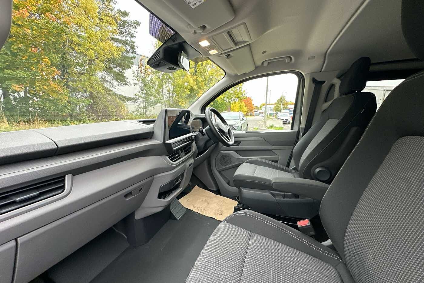 Used Volkswagen Transporter 2025 for sale - 76176054: Photo 2