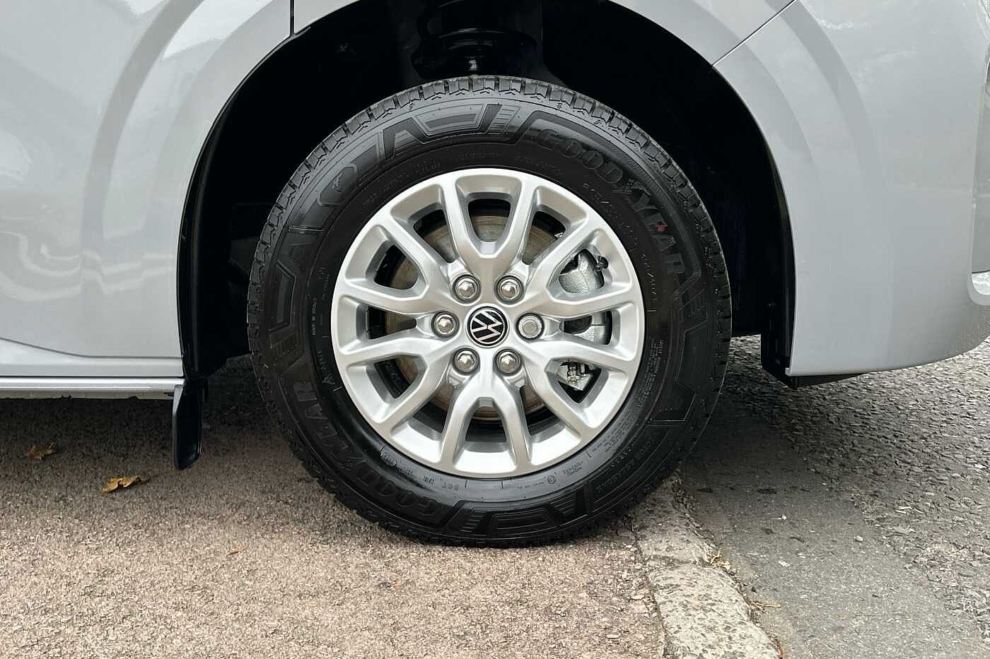 Used Volkswagen Transporter 2025 for sale - 76176054: Photo 5