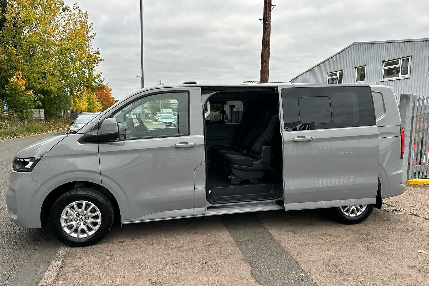 Used Volkswagen Transporter 2025 for sale - 76176054: Photo 9