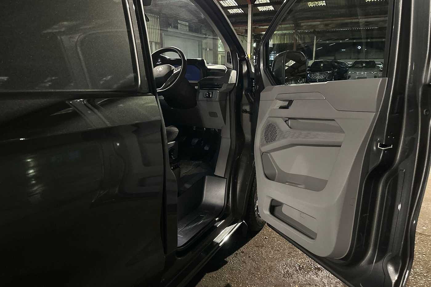 Used Volkswagen Transporter 2025 for sale - 77124465: Photo 15