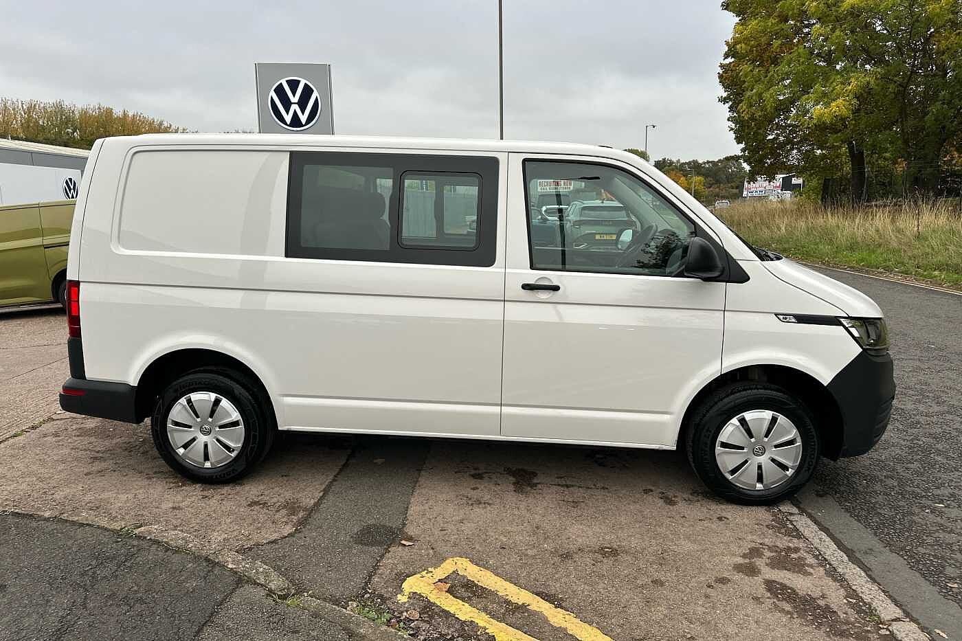 Used Volkswagen Transporter 2024 for sale - 76800321: Photo 4