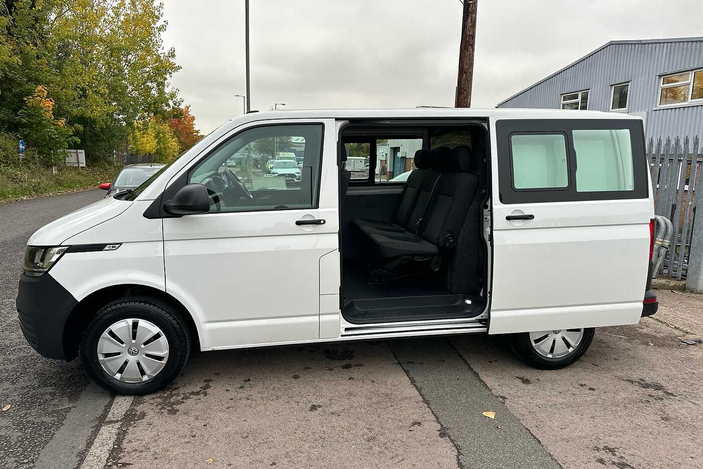 Used Volkswagen Transporter 2024 for sale - 76800321: Photo 8