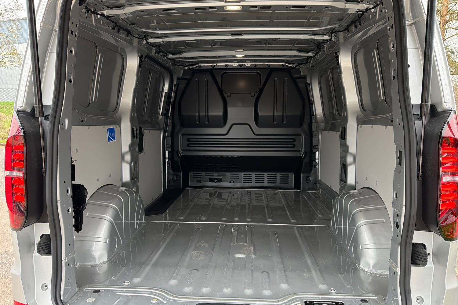 Used Volkswagen Transporter 2026 for sale - 77855154: Photo 10