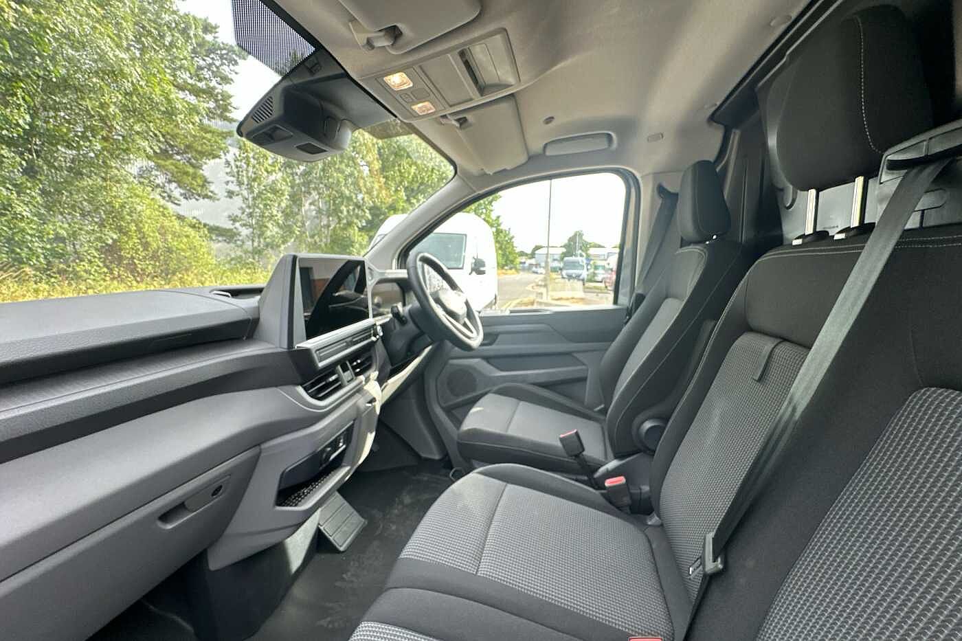 Used Volkswagen Transporter 2025 for sale - 75128496: Photo 2