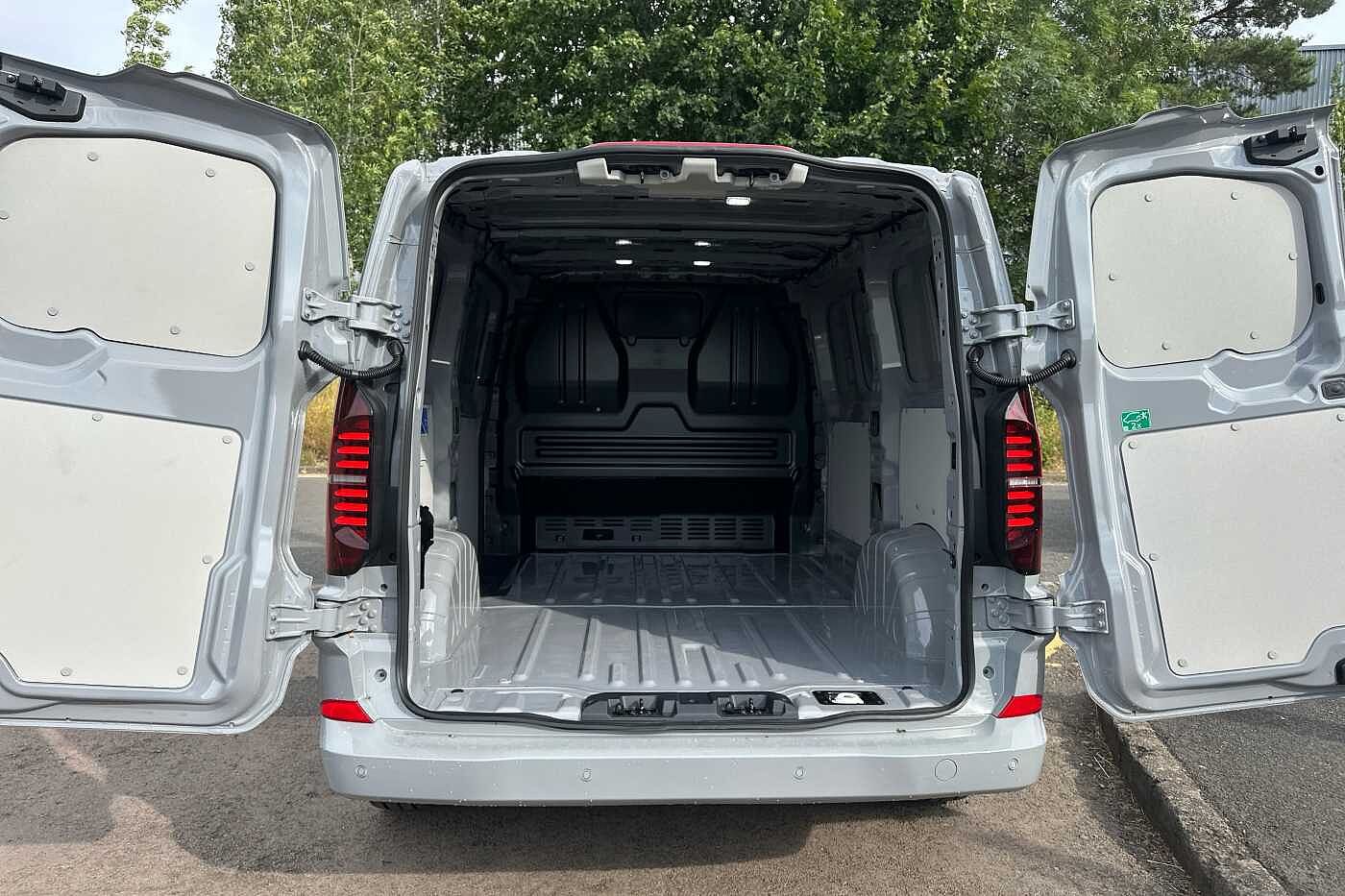 Used Volkswagen Transporter 2025 for sale - 75128496: Photo 7