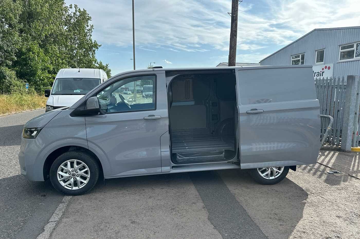 Used Volkswagen Transporter 2025 for sale - 75128496: Photo 8