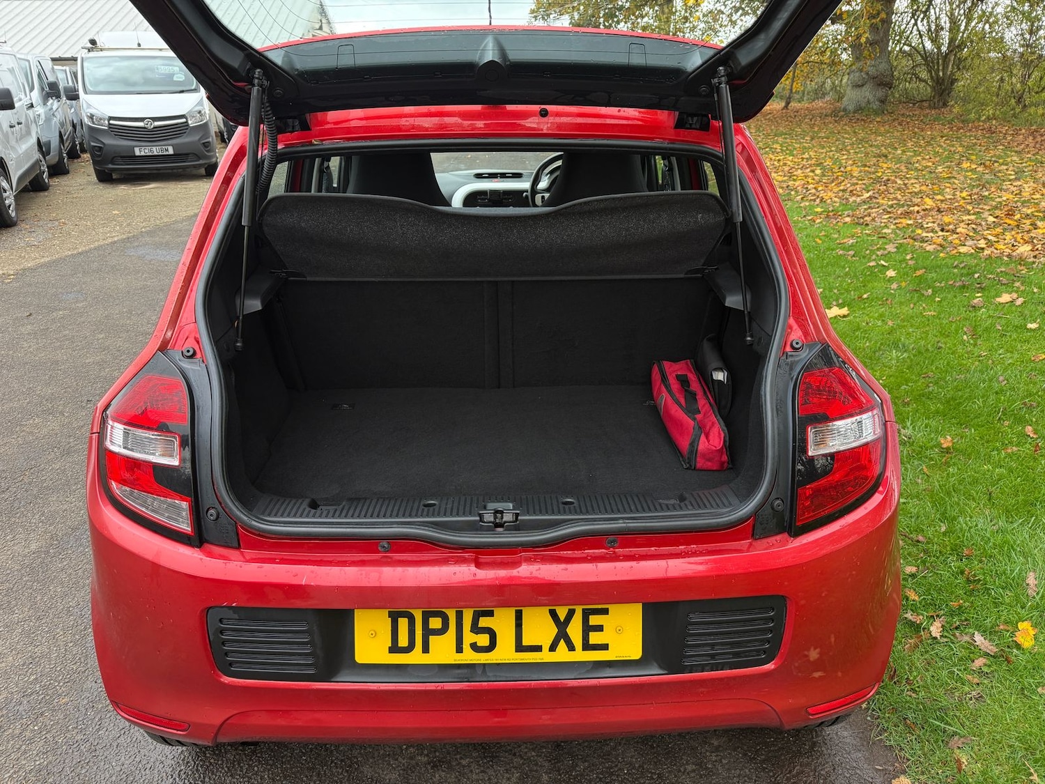 Used Renault Twingo 2015 for sale - 77755907: Photo 11