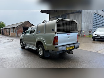 Used Toyota Hilux 2010 for sale - 78802910: Photo