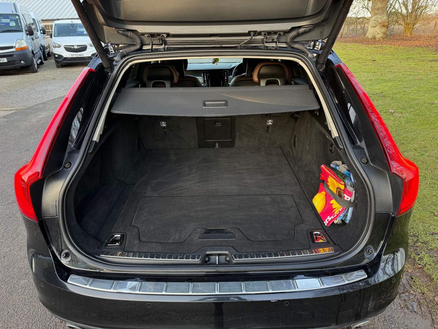 Used Volvo V90 2017 for sale - 77111709: Photo 11