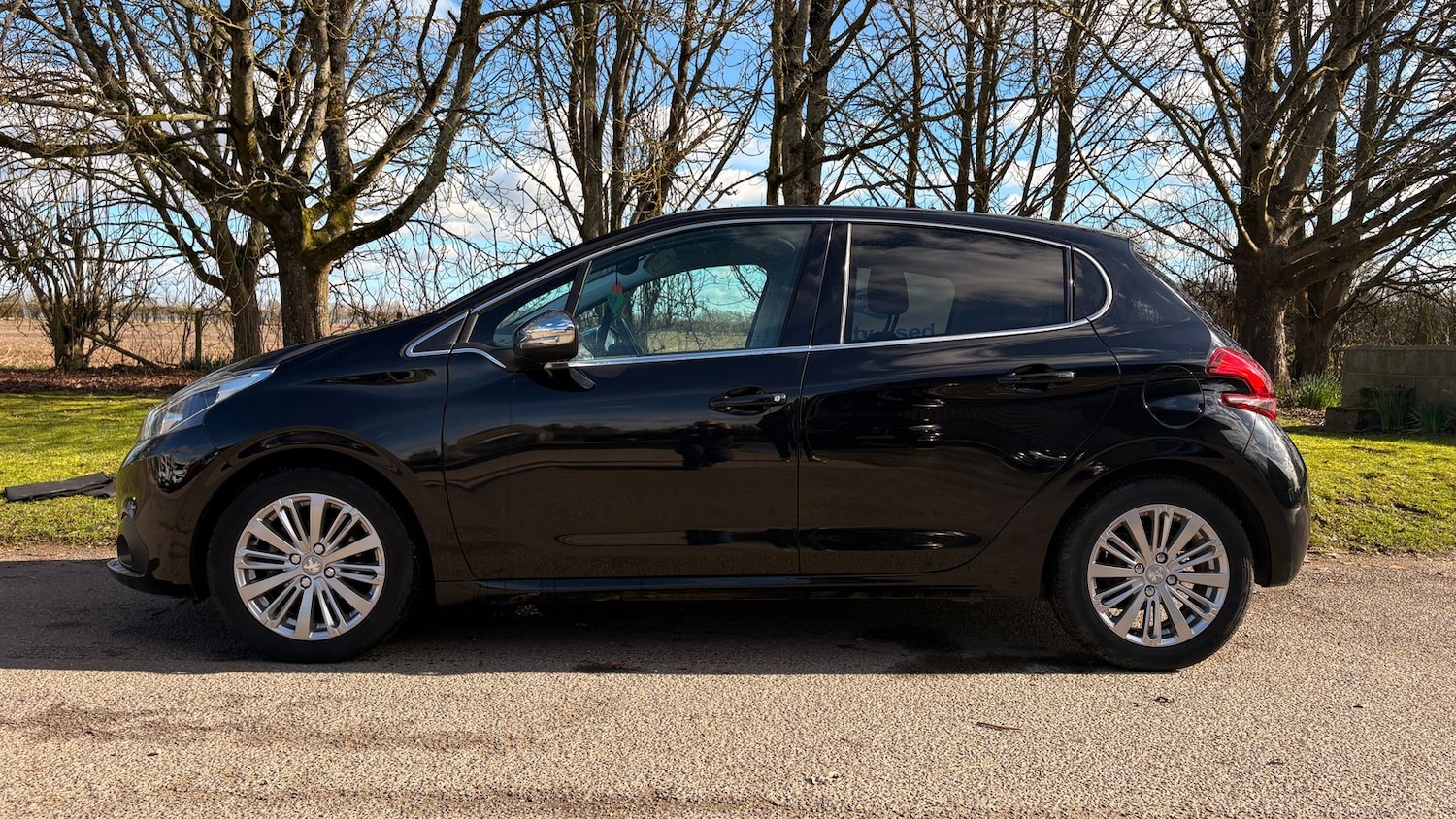 Used Peugeot 208 2018 for sale - 77560763: Photo 6