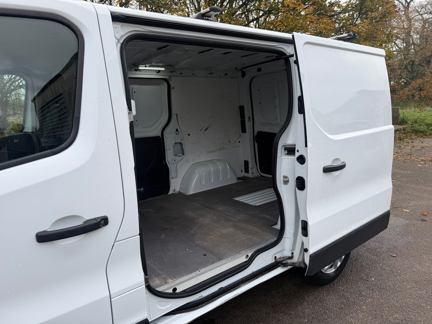 Used Vauxhall Vivaro 2016 for sale - 76731672: Photo 12