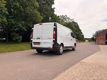 Used Renault Trafic 2018 for sale - 79727490: Photo