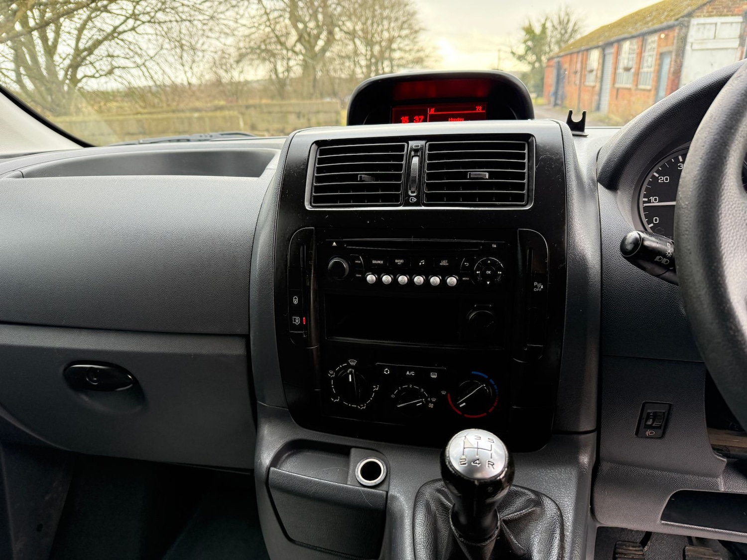 Used Citroen Dispatch 2013 for sale - 77552526: Photo 20