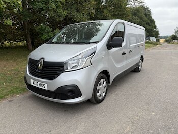 Used Renault Trafic 2017 for sale - 75644602: Photo
