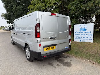 Used Renault Trafic 2017 for sale - 75644602: Photo