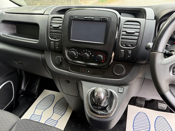 Used Vauxhall Vivaro 2018 for sale - 75644594: Photo 21