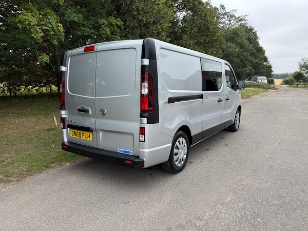 Used Vauxhall Vivaro 2018 for sale - 75644594: Photo 3