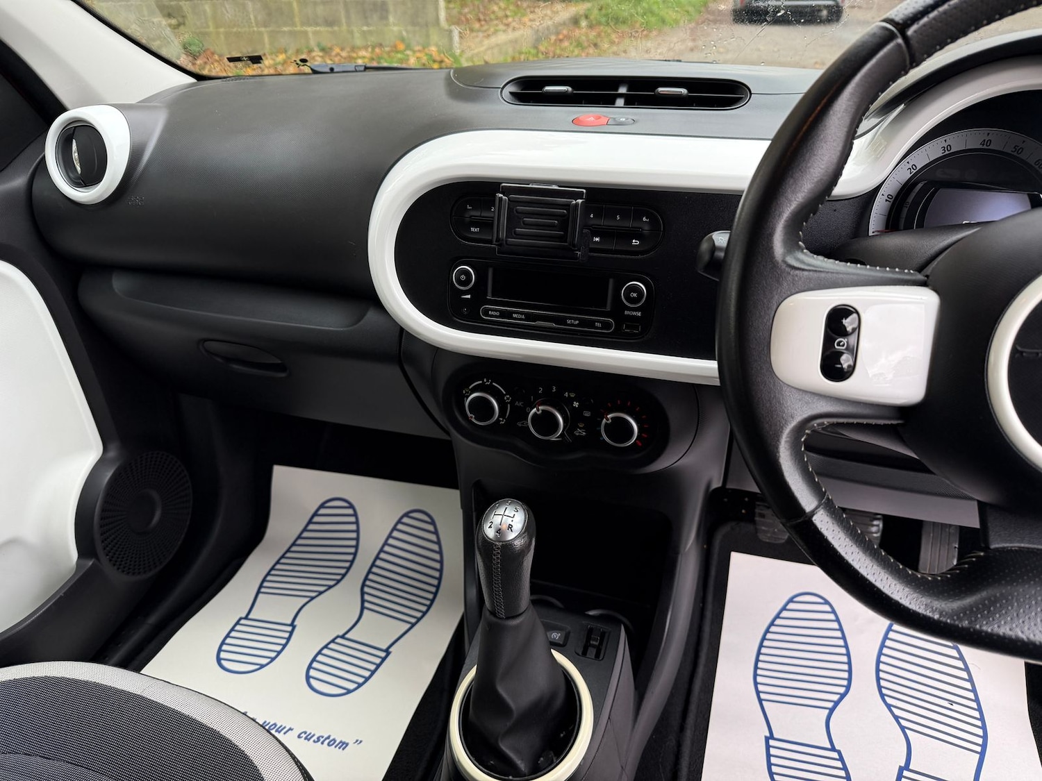 Used Renault Twingo 2015 for sale - 76514671: Photo 22