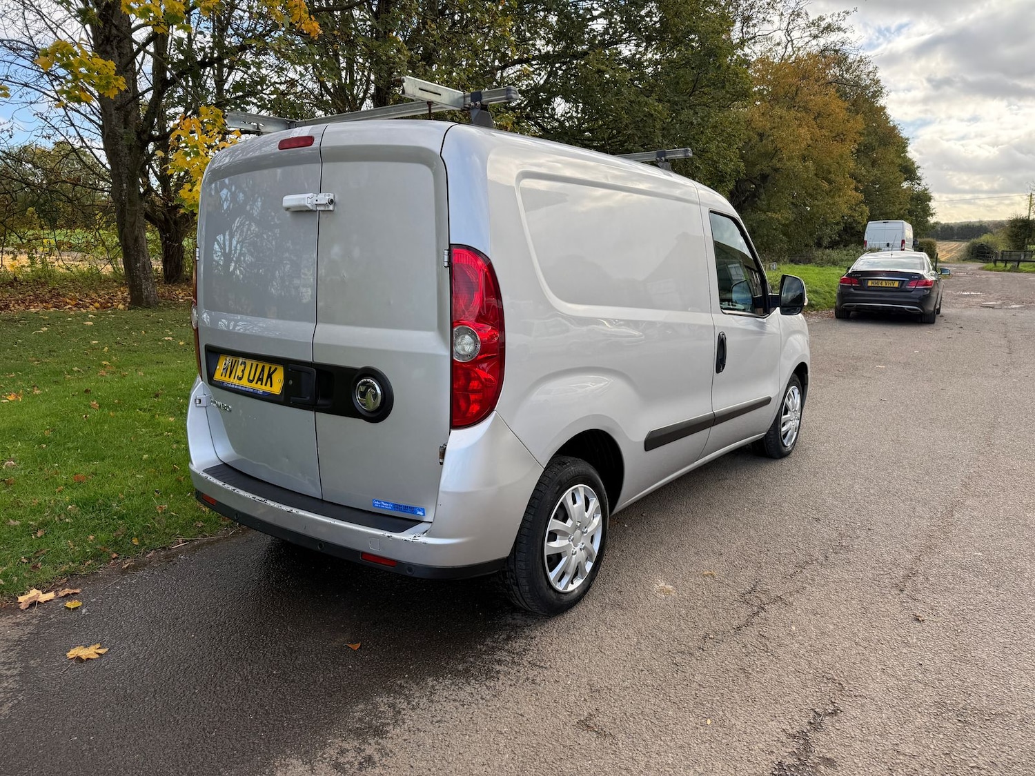 Used Vauxhall Combo 2013 for sale - 76378571: Photo 3