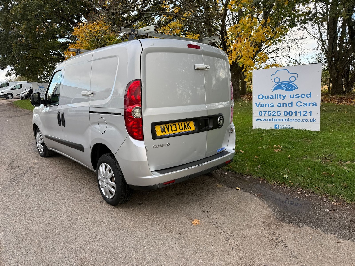 Used Vauxhall Combo 2013 for sale - 76378571: Photo 4