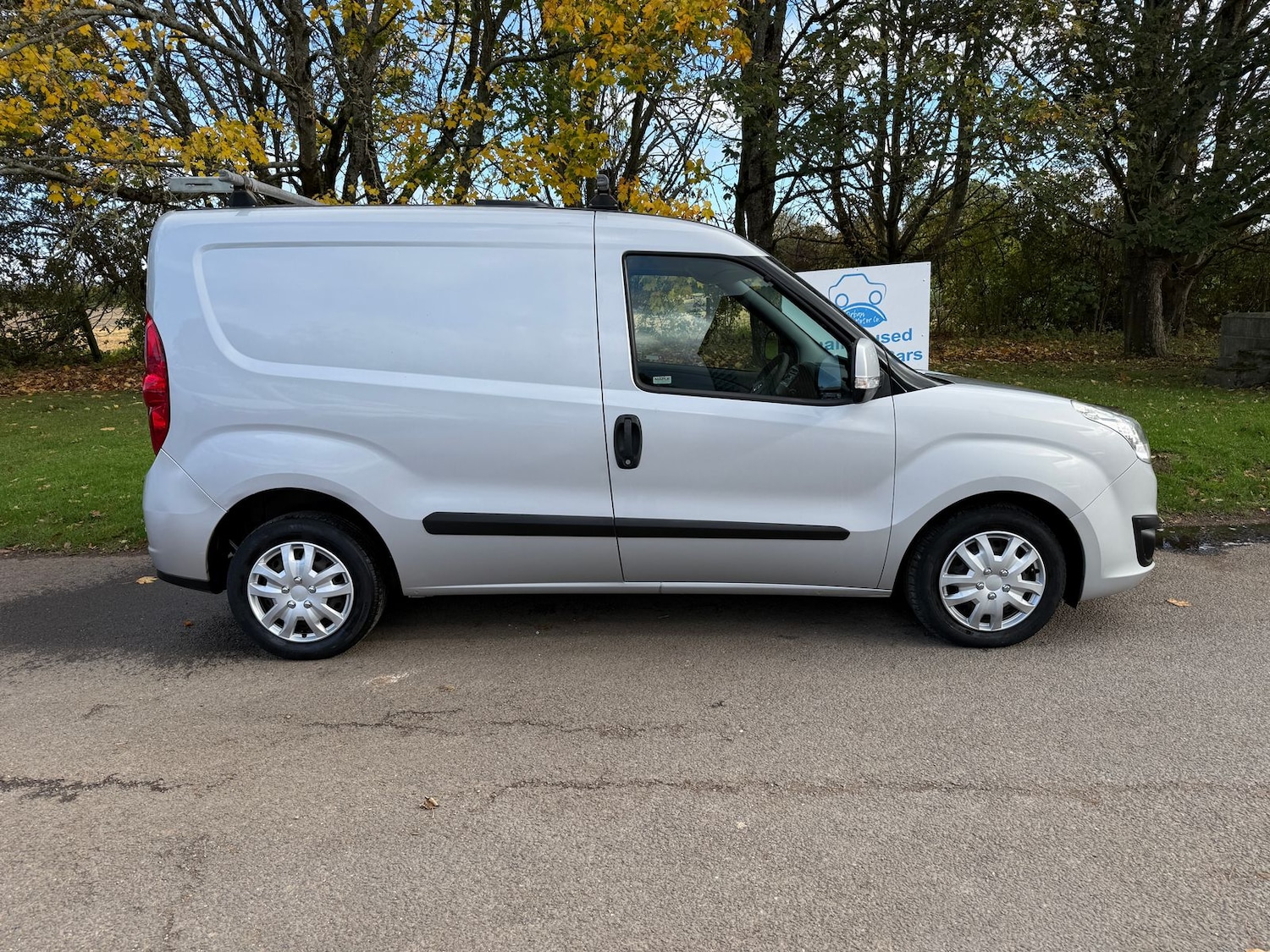 Used Vauxhall Combo 2013 for sale - 76378571: Photo 5
