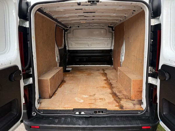 Used Vauxhall Vivaro 2018 for sale - 76065745: Photo 11