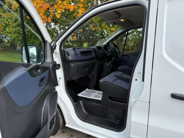 Used Vauxhall Vivaro 2018 for sale - 76065745: Photo 15