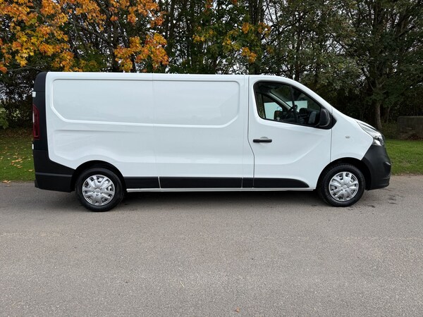 Used Vauxhall Vivaro 2018 for sale - 76065745: Photo 5