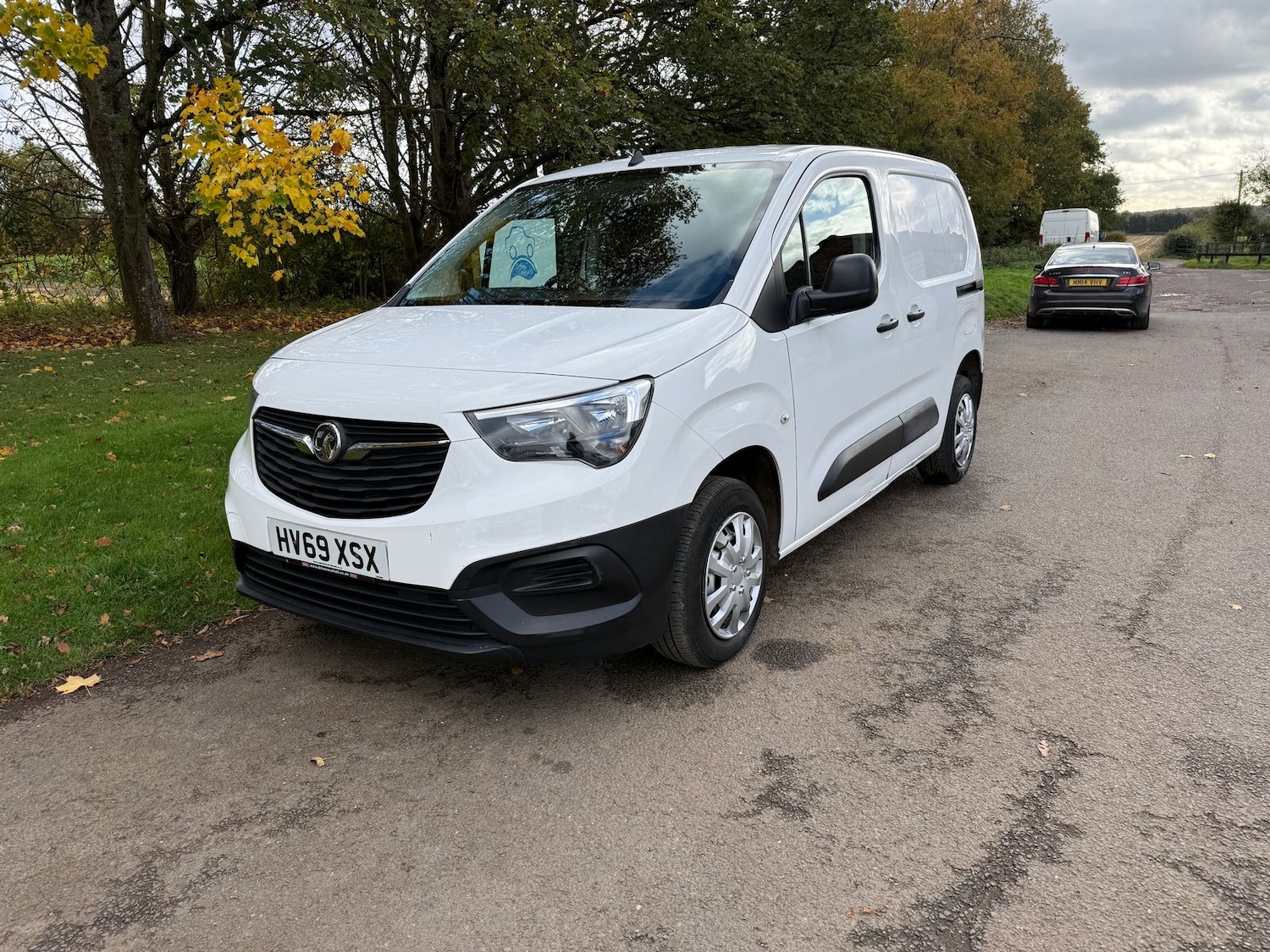 Used Vauxhall Combo 2019 for sale - 76297396: Photo 2