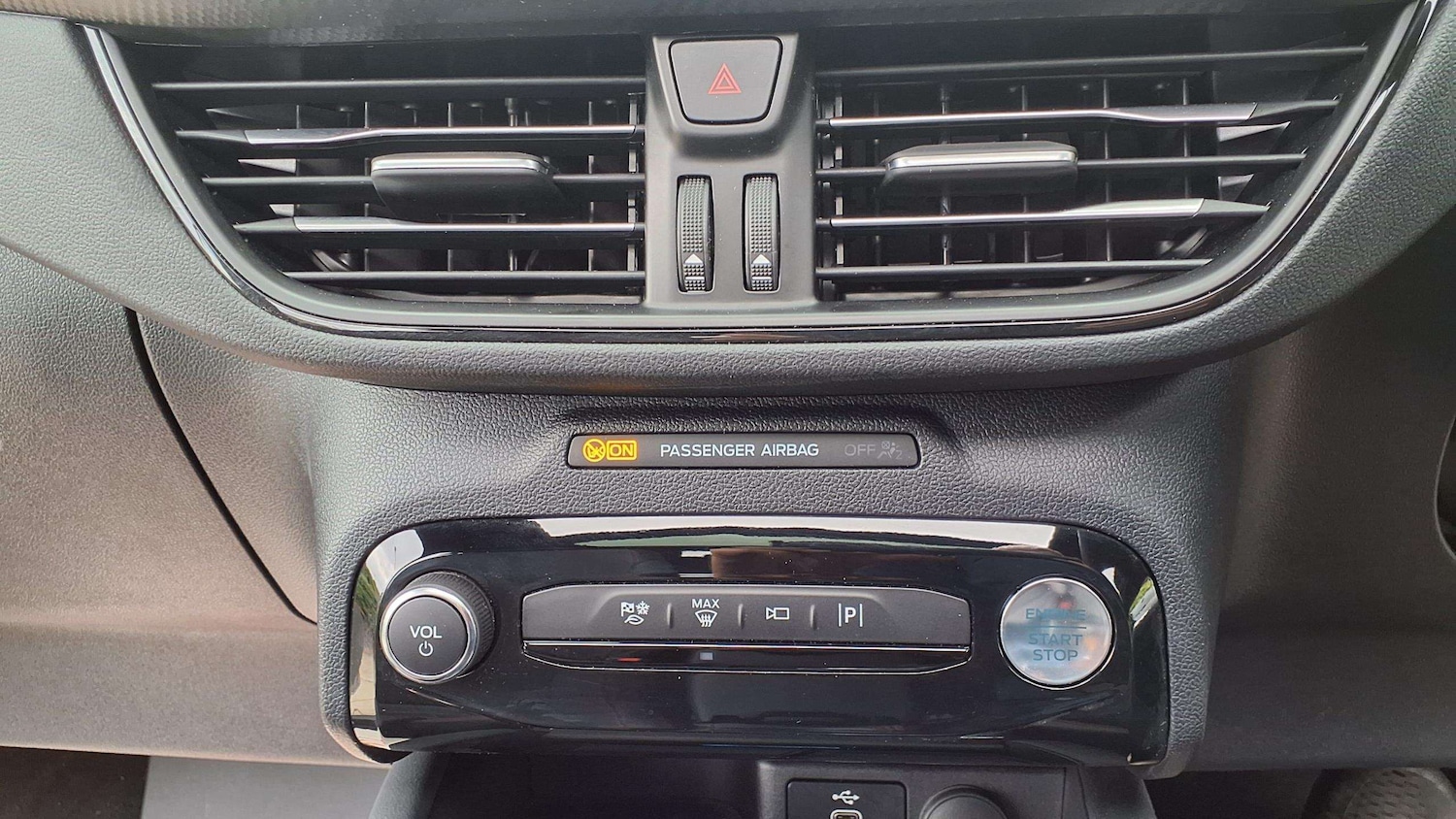Used Ford Kuga 2024 for sale - 76034654: Photo 28