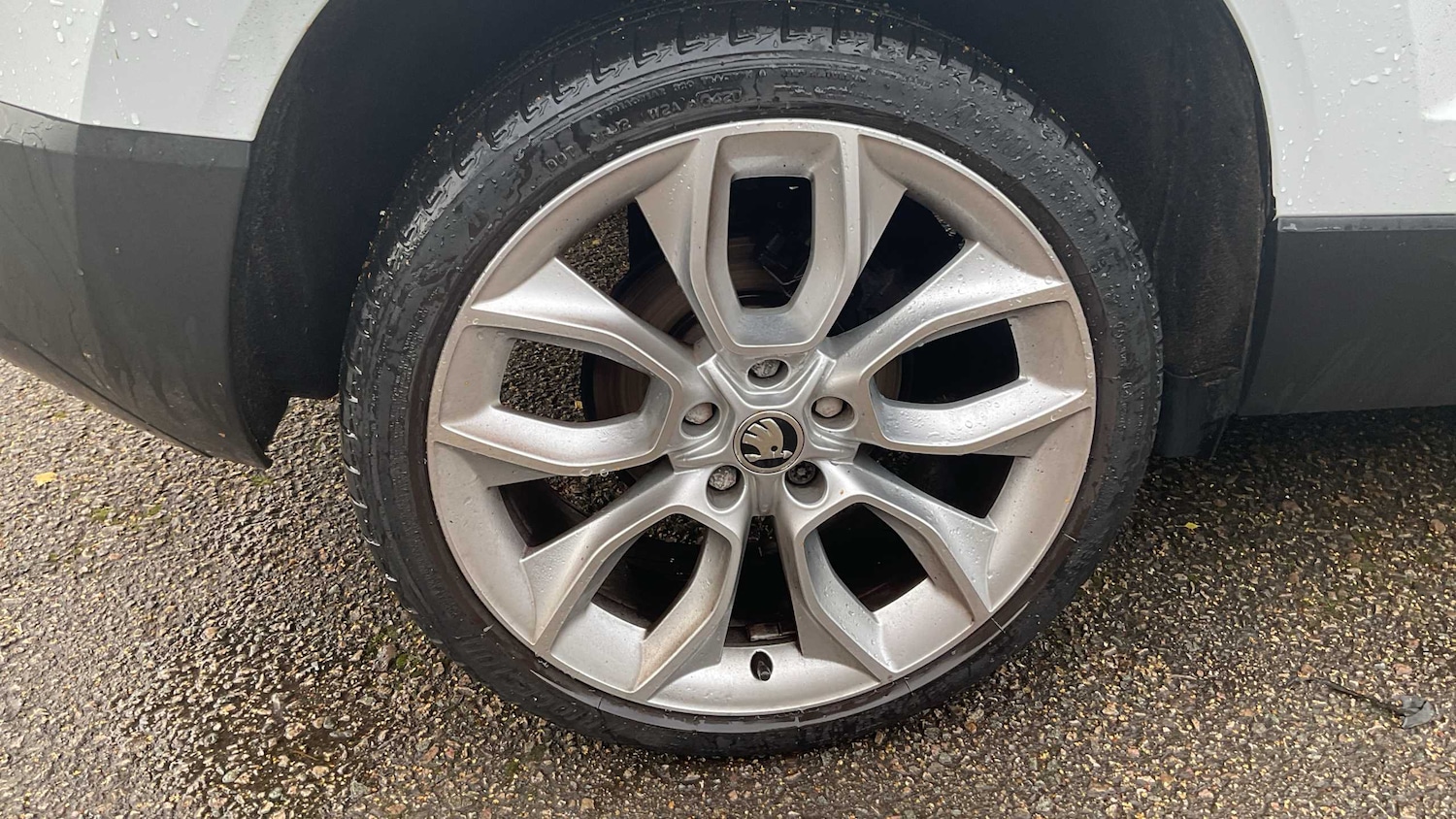 Used Skoda Karoq 2021 for sale - 76435822: Photo 3