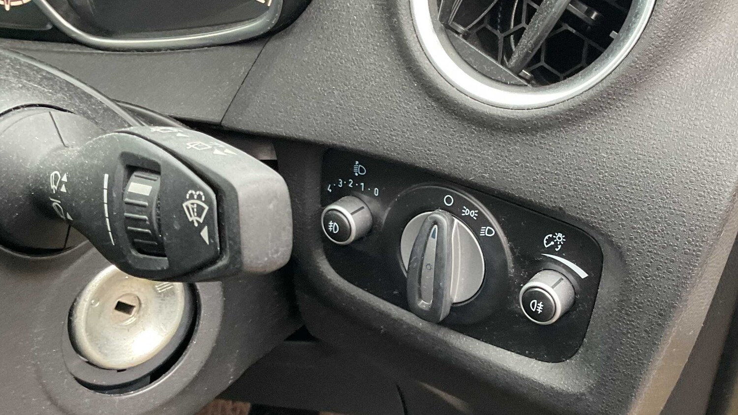 Used Ford Fiesta for sale - 78104557: Photo 10