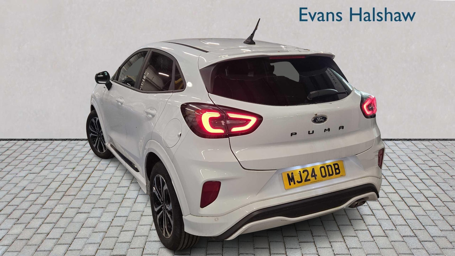 Used Ford Puma 2024 for sale - 76902363: Photo 2