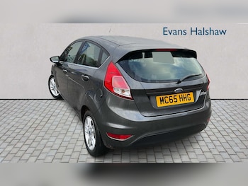 Used Ford Fiesta 2015 for sale - 76692145: Photo