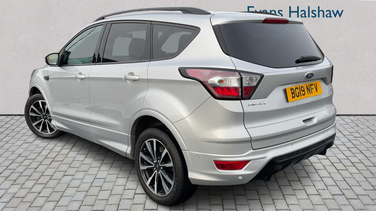 Used Ford Kuga 2019 for sale - 77123565: Photo 2