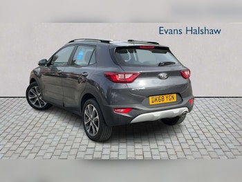 Used Kia Stonic 2018 for sale - 78433164: Photo