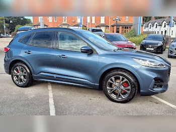 Used Ford Kuga 2023 for sale - 76125739: Photo 2
