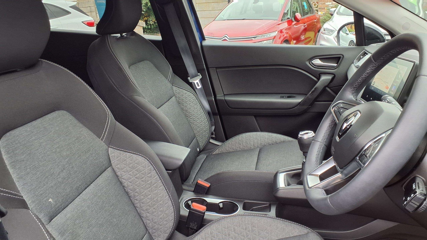 Used Renault Captur 2022 for sale - 76141547: Photo 18