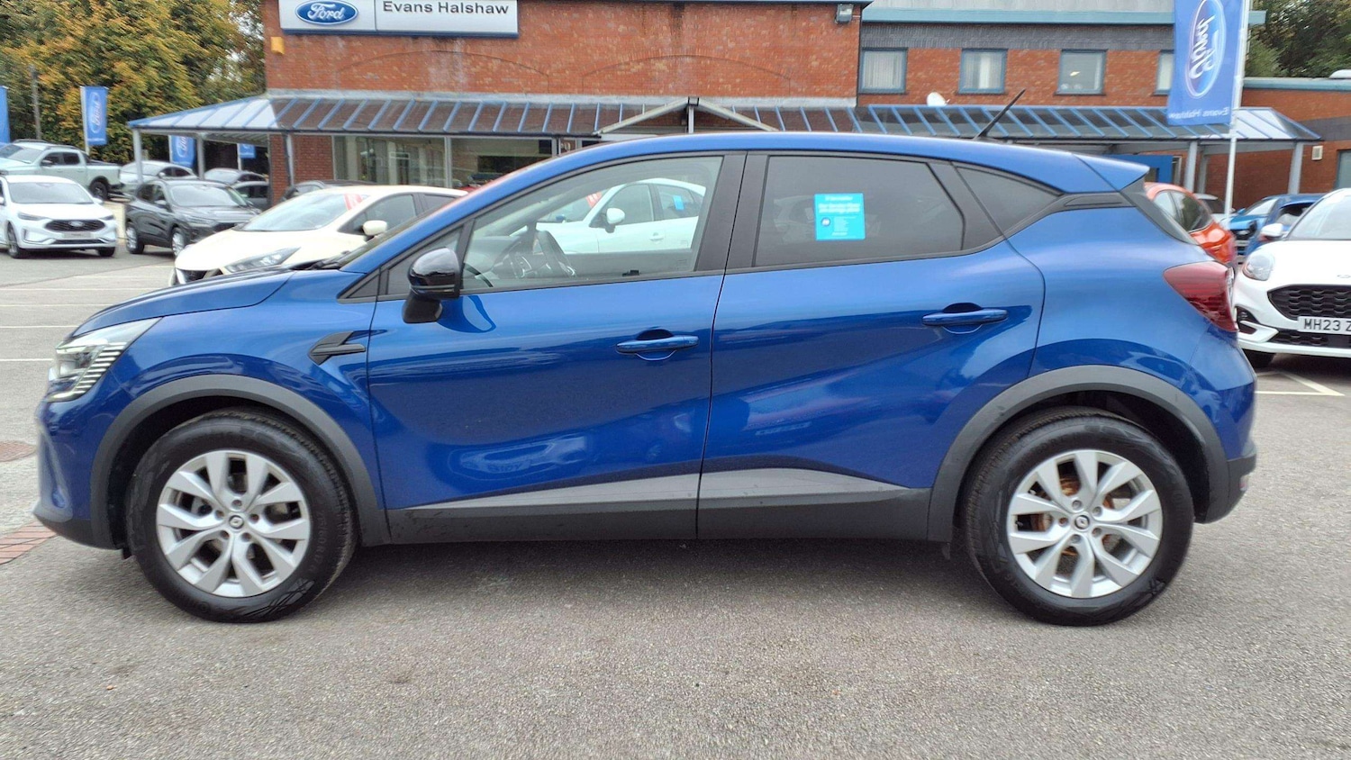 Used Renault Captur 2022 for sale - 76141547: Photo 4