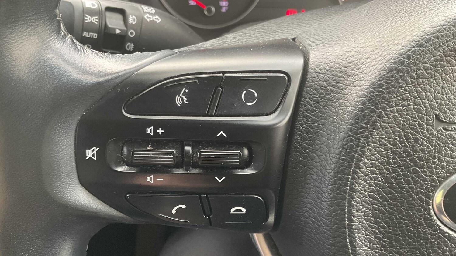 Used Kia Stonic 2019 for sale - 77135037: Photo 18