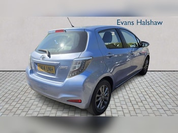 Used Toyota Yaris 2014 for sale - 78365332: Photo