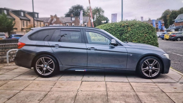 Used BMW 3 Series 2016 for sale - 76262328: Photo 2