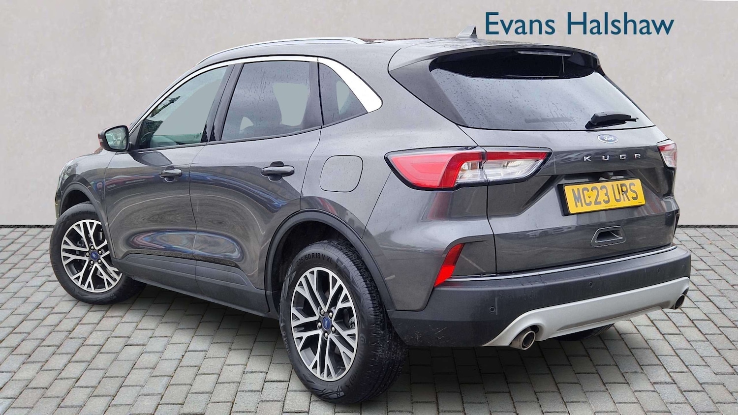 Used Ford Kuga 2023 for sale - 77914077: Photo 2