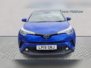 Used Toyota C-HR 2019 for sale - 77811038: Photo