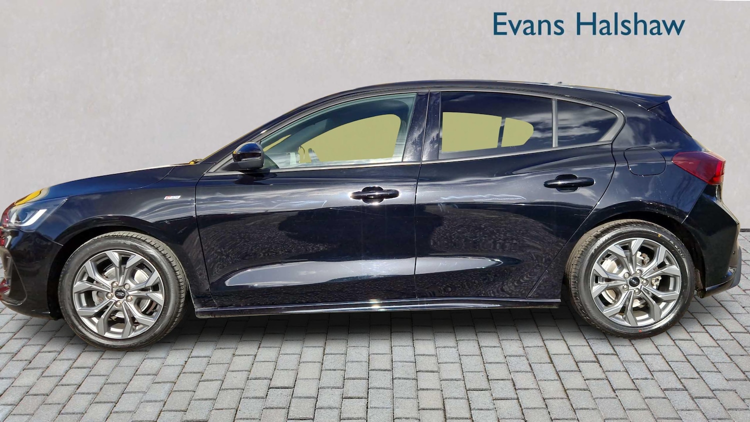 Used Ford Focus 2022 for sale - 77638504: Photo 3