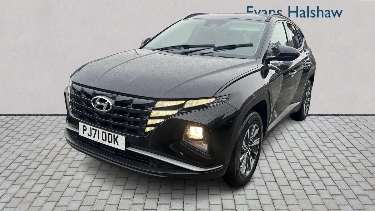 Used Hyundai TUCSON 2021 for sale - 77123458: Photo 3