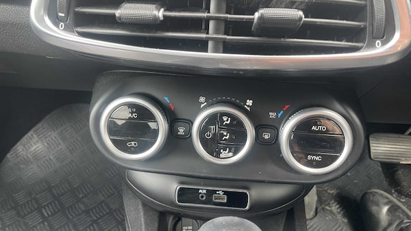 Used Fiat 500X 2016 for sale - 76286407: Photo 32
