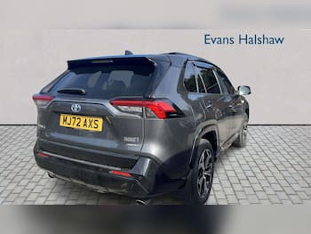 Used Toyota RAV4 2022 for sale - 79702483: Photo
